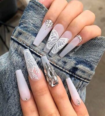 Acrylic nails with dramatic shape